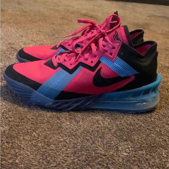 LeBron 18 Low ‘Neon Nights’ - Picture 1 of 5